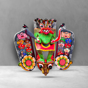 Front view of a 12 inch Traditional 18 Sanni Mask