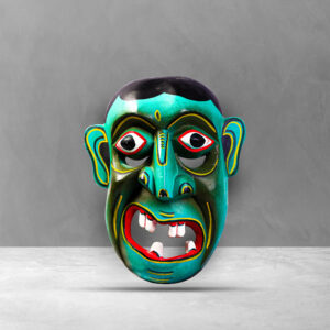 Traditional Kolam Mask - Vibrant Sri Lankan Souvenir